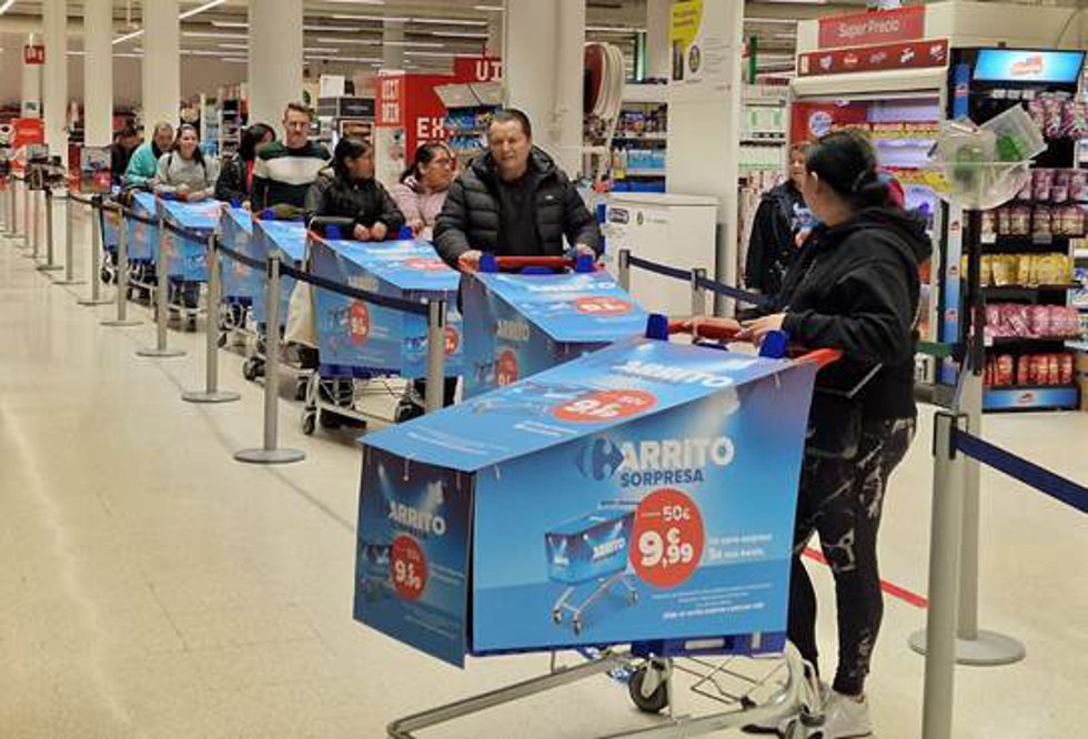 Carrefour lanza en Málaga los 'carros sorpresa'