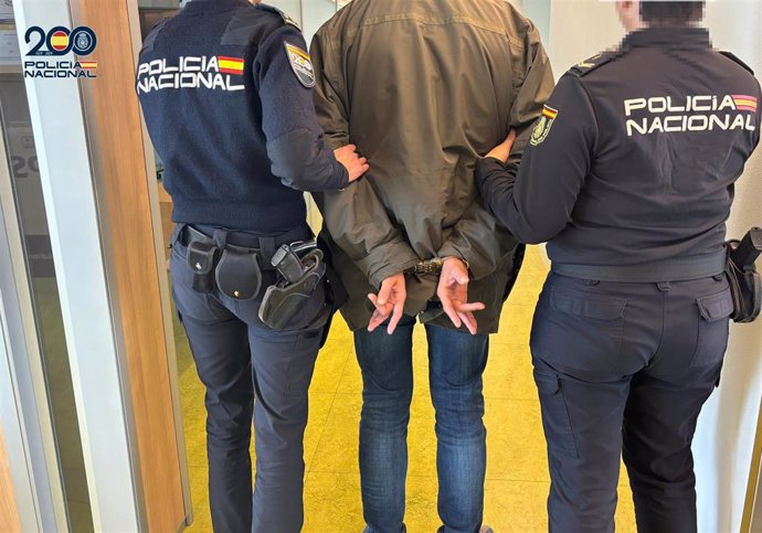 Detenido por el robo con fuerza en el interior de una cafetería de una instalación deportiva de Logroño