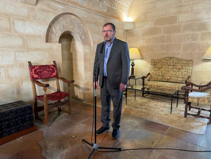 El presidente de la Obra Cultural Balear (OCB), Antoni Llabrés.