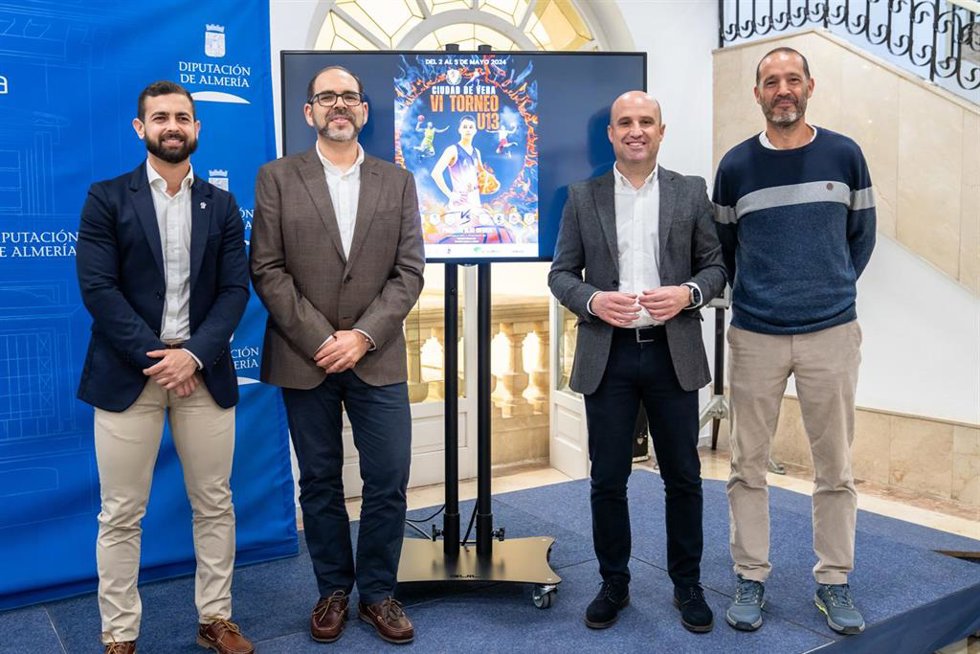 Presentación del torneo de baloncesto 'Ciudad de Vera', en Almería