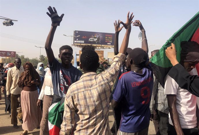 Archivo - Manifestación en marzo de 2022 en Sudán contra el golpe de Estado militar (archivo)