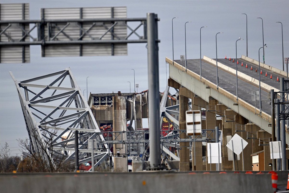Las cadenas de suministro de automóviles en EEUU afrontan retrasos por la caída del puente de Baltimore