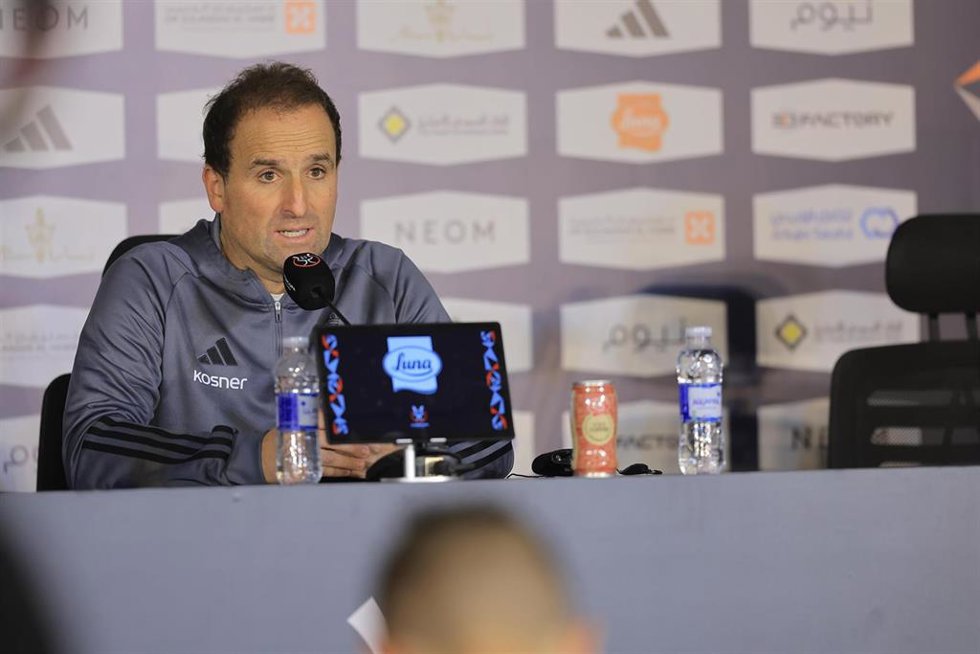 Archivo - El ya extécnico de Osasuna Jagoba Arrasate en la rueda de prensa de las semifinales de la Supercopa de España contra el FC Barcelona.