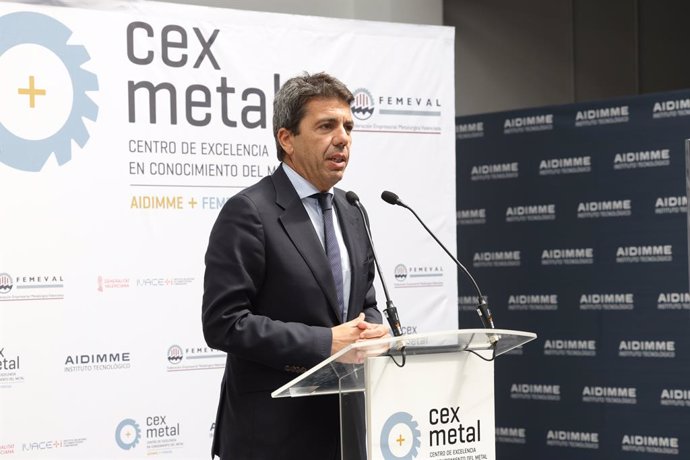 El president de la Generalitat, Carlos Mazón,  a la inauguració del Centre d'Excel·lència en Coneixement del Metall