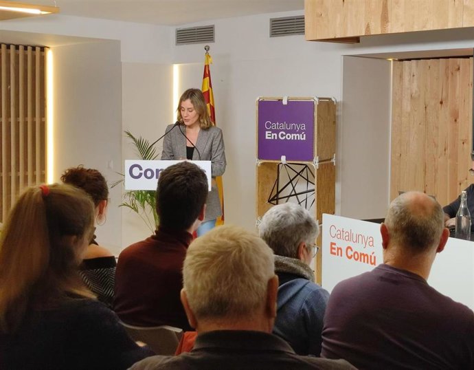 La candidata de los Comuns a las elecciones catalanas, Jéssica Albiach, en el Consell Nacional del partido
