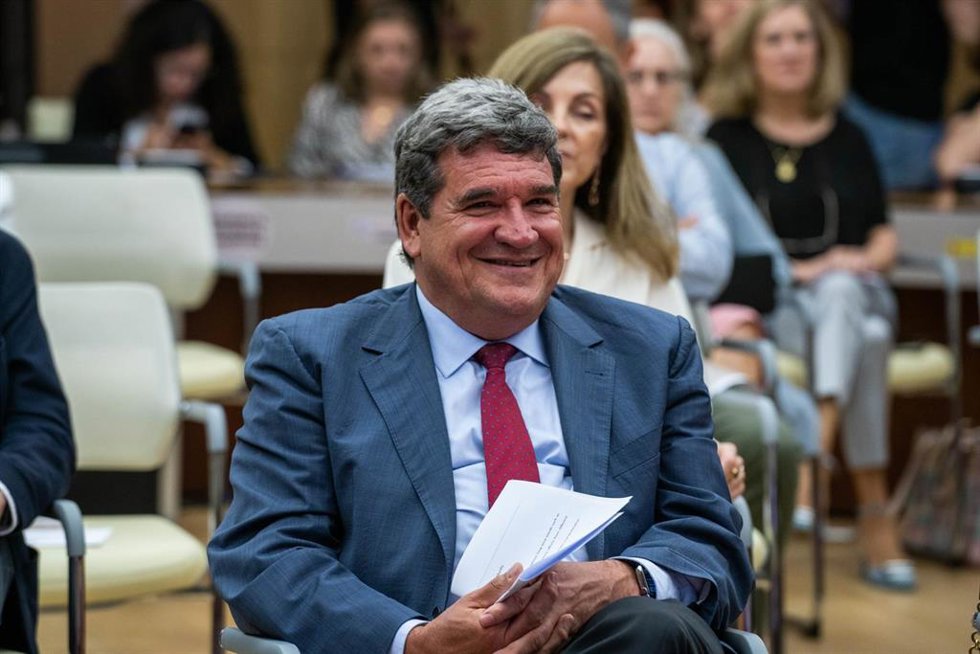 Archivo - El ministro para la Transformación Digital y de la Función Pública, José Luis Escrivá.