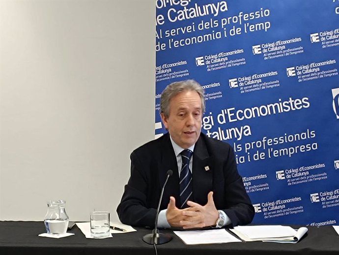 El degà del Col·legi d'Economistes de Catalunya, Carles Puig de Travy