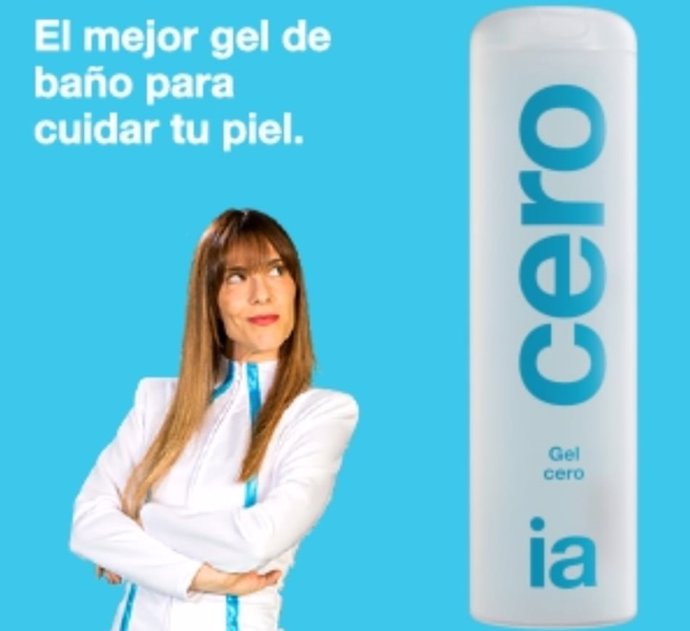 Nikki García, voz del GPS de Google, protagonista de la nueva campaña de la marca de farmacia 'ia'