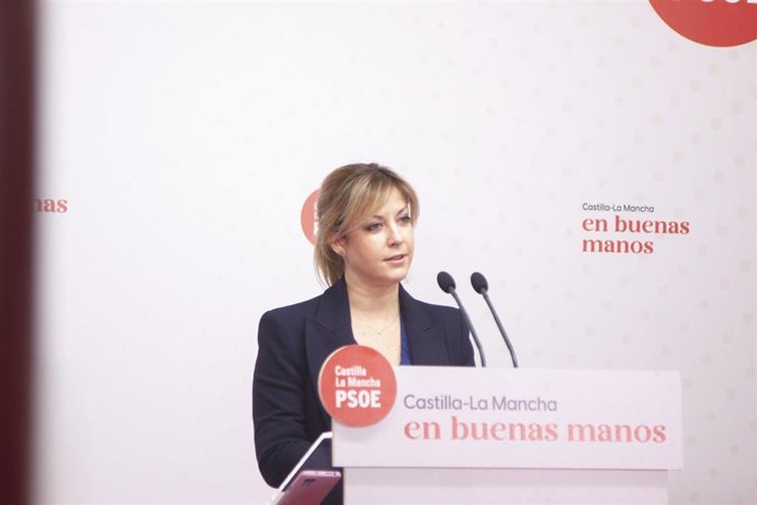 Archivo - La portavoz del Grupo Parlamentario Socialista en las Cortes de Castilla-La Mancha, Ana Isabel Abengózar, en una foto de archivo.