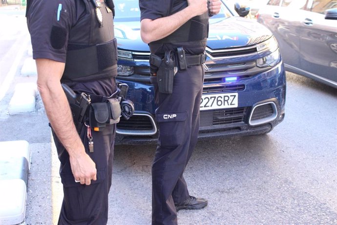 Agentes de Policía Nacional en Valencia