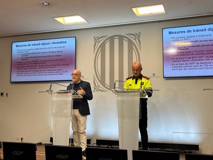 El director del Servei Català de Trànsit, Ramon Lamiel, i el cap de la Comissaria General de Mobilitat dels Mossos d'Esquadra, el comissari Carles Anfruns