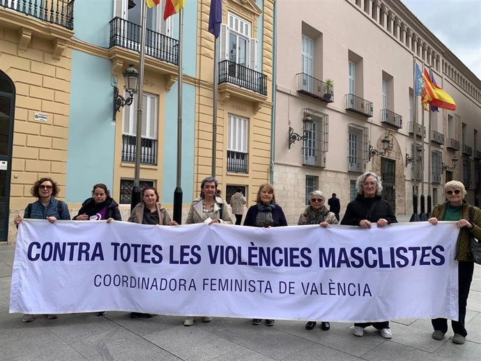 La Coordinadora Feminista de Valncia alerta de la "deriva" de Catalá tras gobernar con Vox: "Consiente acciones antidemocráticas"