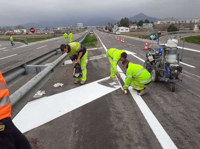 Tasques de manteniment a les carreteres de Tarragona