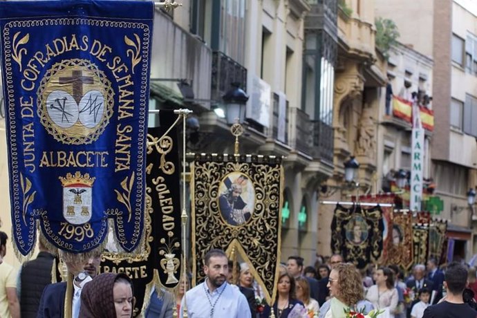 Archivo - La Junta de Cofradías Albacete ha expresado su voluntad de anteponer la seguridad de los viandantes a las decoraciones de la Pasión albaceteña.