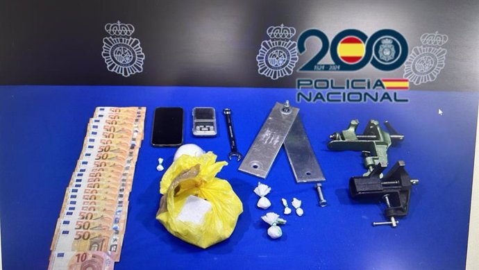 Detenido en Valladolid, tras varios meses de seguimiento, con más de un kilo de 'coca' valorada en 63.000 euros.