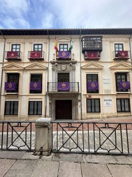 Fachada del IAM en Granada