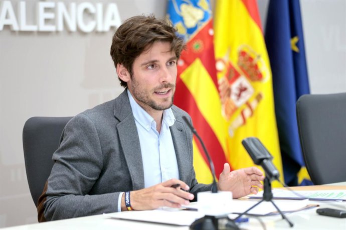 Archivo - El portaveu de l'equip de govern en l'Ajuntament de Valncia i del PP en aquesta corporació, Juan Carlos Caballero, en una imatge d'arxiu. 
