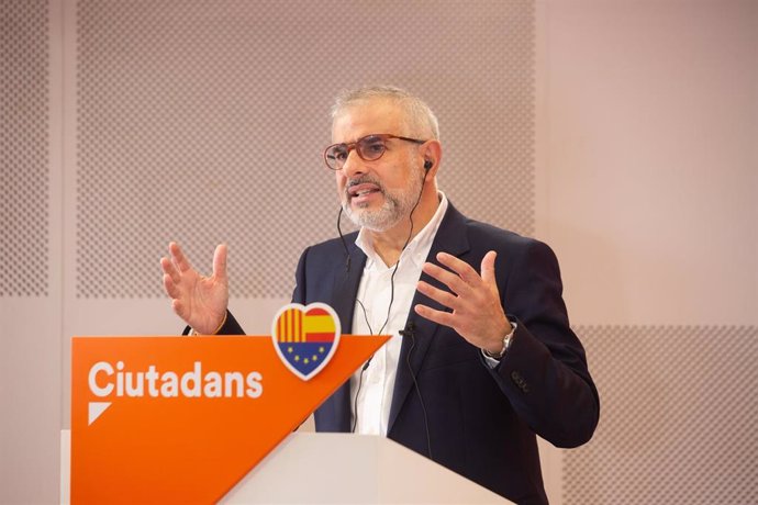 Archivo - El candidato de Cs a la Presidencia de la Generalitat, Carlos Carrizosa