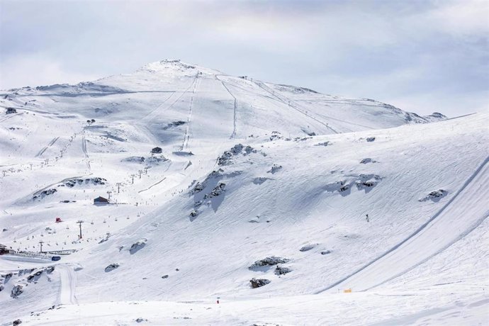 Pistas de esquí en Sierra Nevada, en imagen de archivo