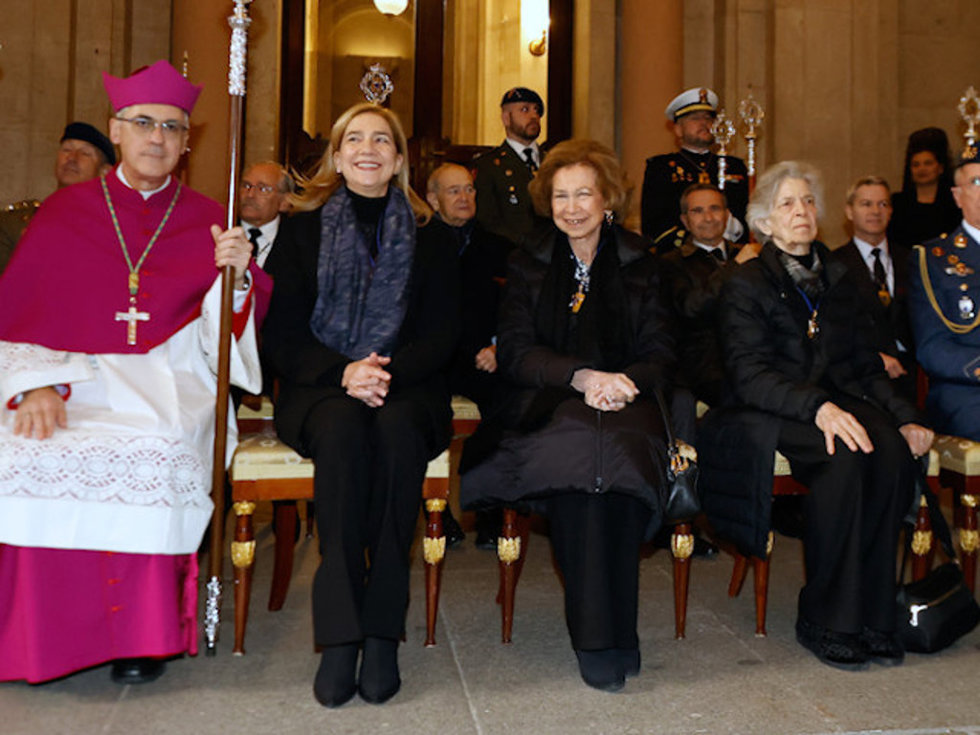 La infanta Cristina, la Reina Sofía e Irene de Grecia en el Palacio Real de Madrid.