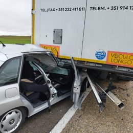 Imagen del vehículo accidentado.