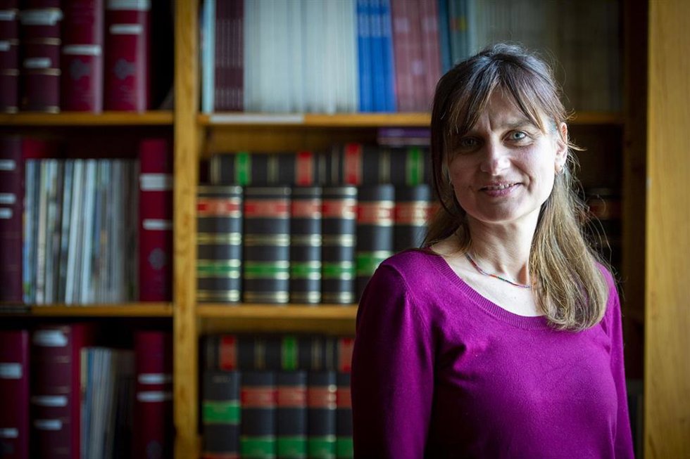 La directora General de Consumo, Bibiana Medialdea, posa para Europa Press, en la sede de Consumo, a 18 de marzo de 2024, en Madrid (España). Medialdea ocupa desde el año 2020 el puesto de Directora General de Consumo. Bibiana Medialdea es doctora en Ec