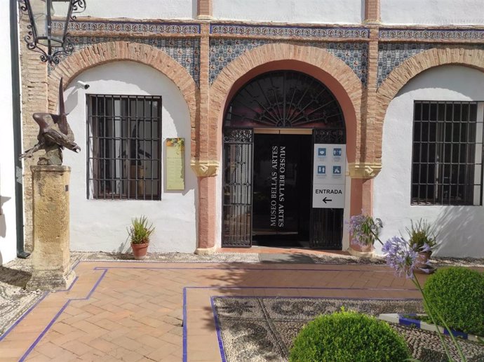 Archivo - Entrada al Museo de Bellas Artes de Córdoba, en una imagen de archivo.