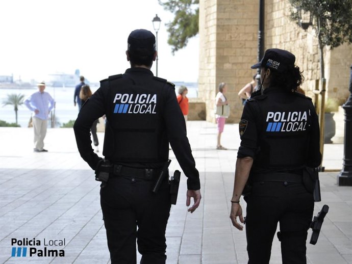 Agentes de la Policía Local de Palma. Recurso. Archivo.