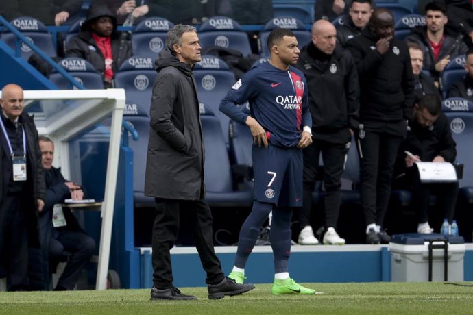 Luis Enrique y Kylian Mbappé