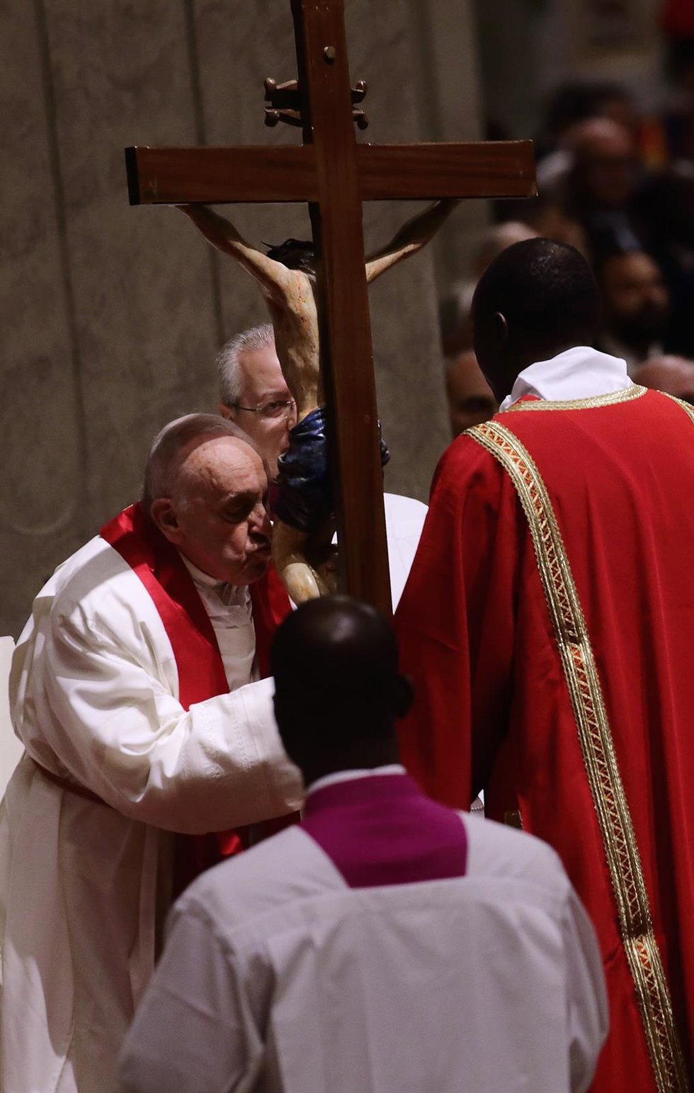 El Papa en las celebraciones de Viernes Santo