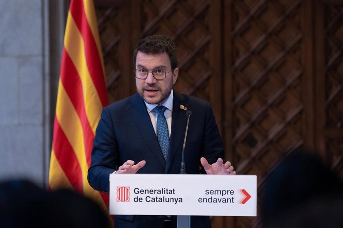 Archivo - El presidente de la Generalitat, Pere Aragons