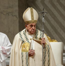 March 30, 2024, Vatican City, Italia: Pope Francis presides over a Holy Mass toÂ Easter Vigil in the Holy Night of EasterÂ in Saint Peter's Basilica at the Vatican City, 30 March 2024. ANSA/GIUSEPPE LAMI,Image: 861279240, License: Rights-managed, Restrict