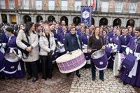 Madrid "fortalecerá" el año que viene su Semana Santa que se ha despedido con la tamborrada en la Plaza Mayor