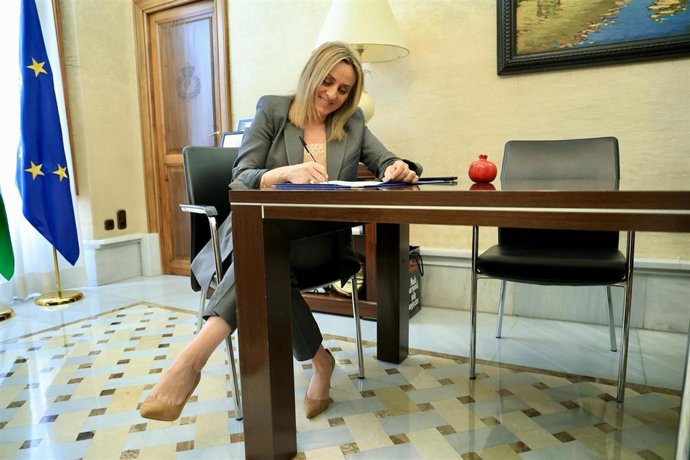 Archivo - La alcaldesa de Granada, Marifrán Carazo, en una imagen de archivo. 