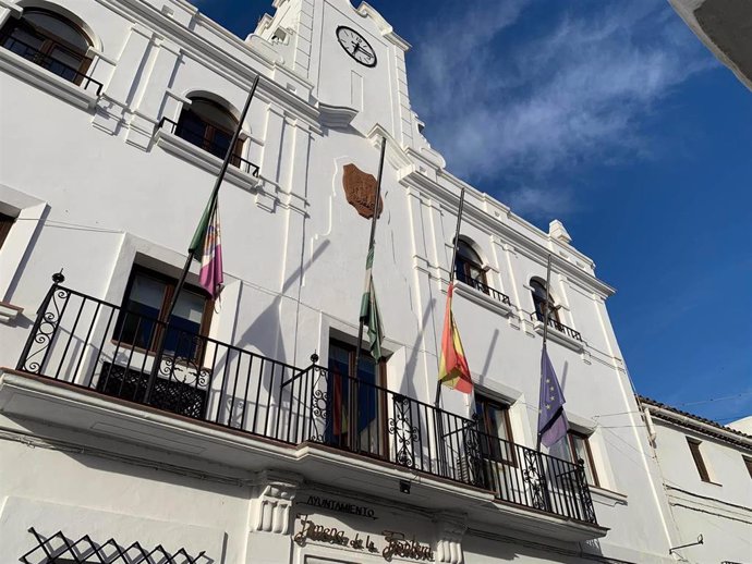 Fachada del Ayuntamiento de Jimena de la Frontera (Cádiz).