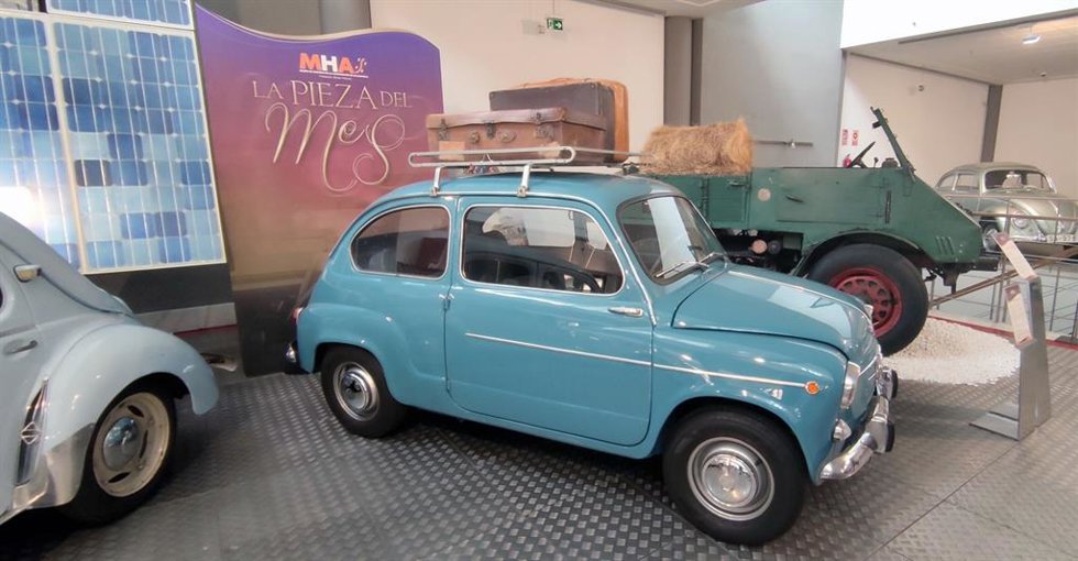 Modelo SEAT 600 D incorporado al Museo de Historia de la Automoción de Salamanca
