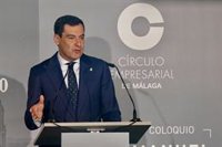 Moreno señala la estabilidad como "fortaleza competitiva" de Andalucía y defiende la apuesta por rebajar la burocracia