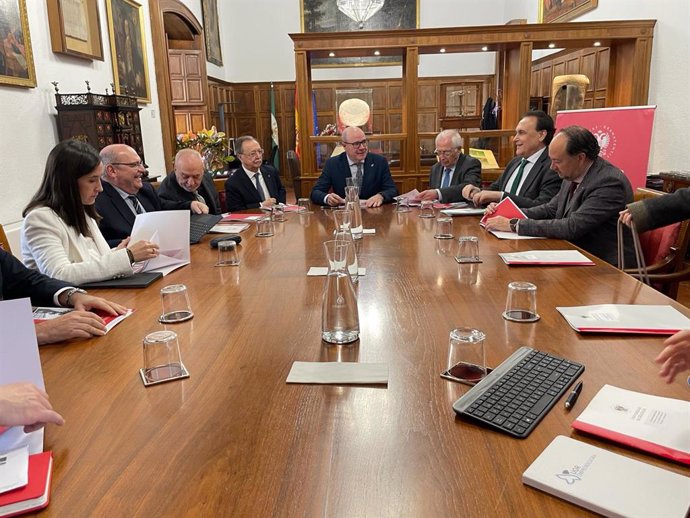 Reunión en la Universidad de Granada sobre los campus de Ceuta y Melilla