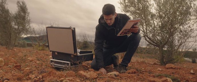 Imagen de la campaña de Caixabank Dualiza y AgroBank