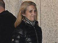 La infanta Elena, su esquiva reaparición tras su Semana Santa en Abu Dabi con el Rey Juan Carlos