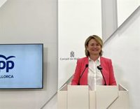 El PP en el Consell dice que Sánchez "hace política desde la DGT" con las franjas horarias en el carril bus-VAO