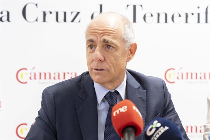 El presidente de la Cámara de Comercio de Santa Cruz de Tenerife, Santiago Sesé
