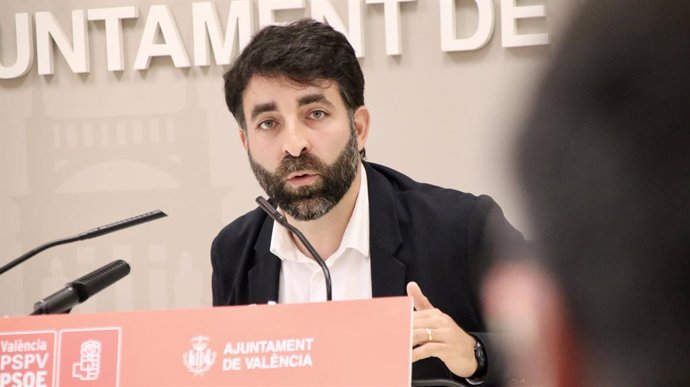 Archivo - Arxiu - El regidor socialista a l'Ajuntament de València Javier Mateo. 