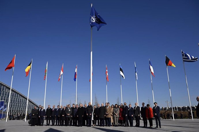 Archivo - 04 April 2023, Belgium, Brussels: Nato members pose for a group photo during a flag-raising ceremony after Finland's accession to NATO, at the NATO headquarters in Brussels. Finland became on Tuesday the 31st member state of The North Atlantic T