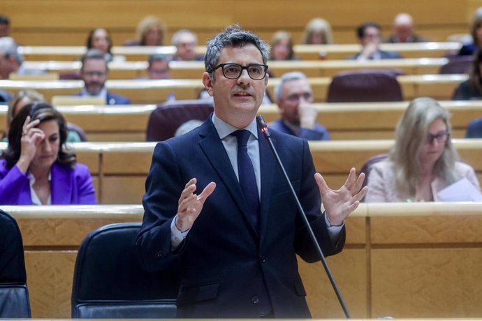 El ministro de la Presidencia, Relaciones con las Cortes y Justicia, Félix Bolaños, durante una sesión de control al Gobierno, en el Senado, a 2 de abril de 2024, en Madrid (España).