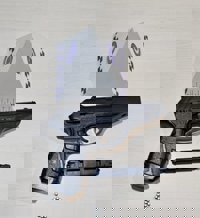 Detenido en Galapagar por amenazar con una pistola a clientes de un bar donde se negaron a servirle alcohol