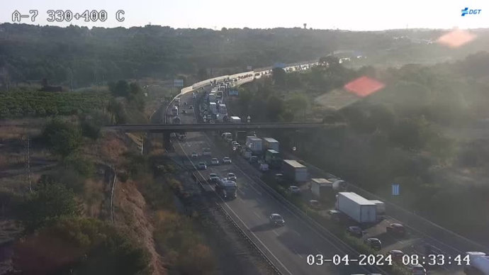 Retenció per un accident a l'A-7 a l'altura de Paterna