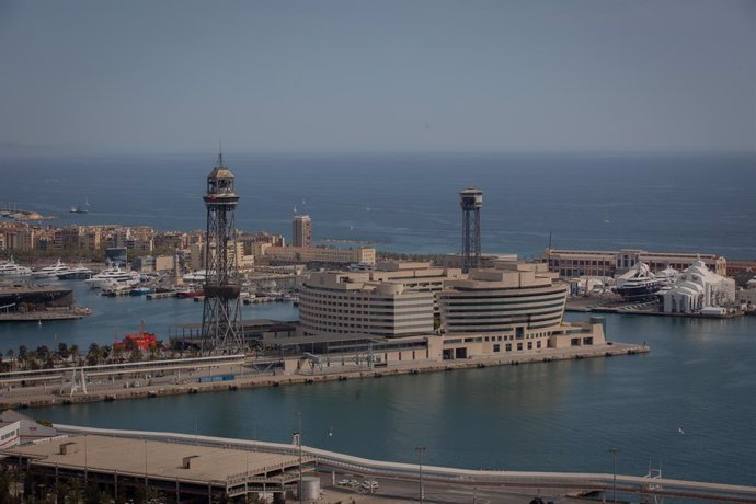 Archivo - Vista general del Port de Barcelona