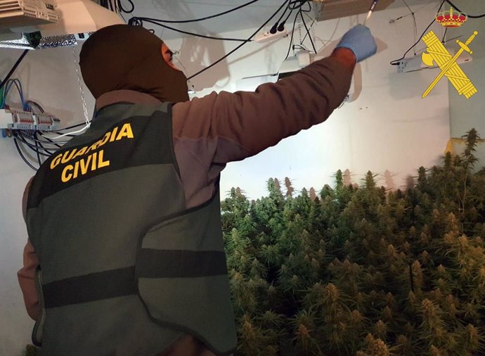 Plantas intervenidas en una vivienda unifamiliar en un residencial de Adra (Almería)