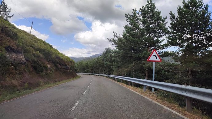 Archivo - Carreteras asturianas en el suroccidente.